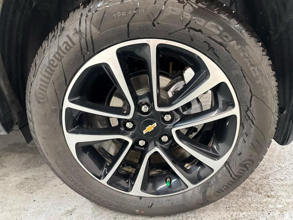 used 2025 Chevrolet TrailBlazer car, priced at $29,999