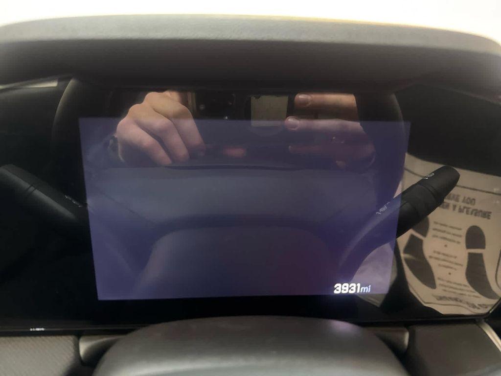 used 2025 Chevrolet TrailBlazer car, priced at $29,999