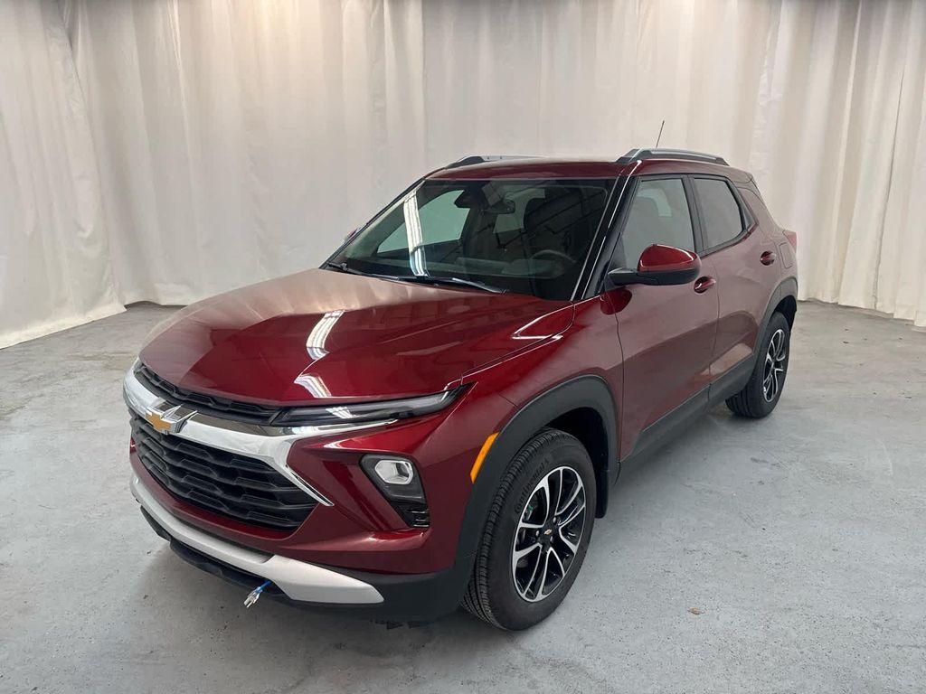 used 2025 Chevrolet TrailBlazer car, priced at $31,999