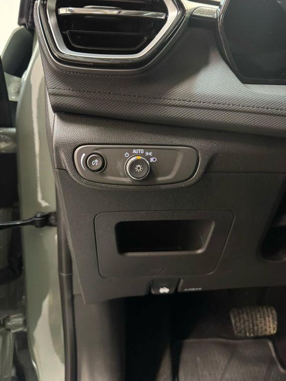 used 2025 Chevrolet TrailBlazer car, priced at $29,999