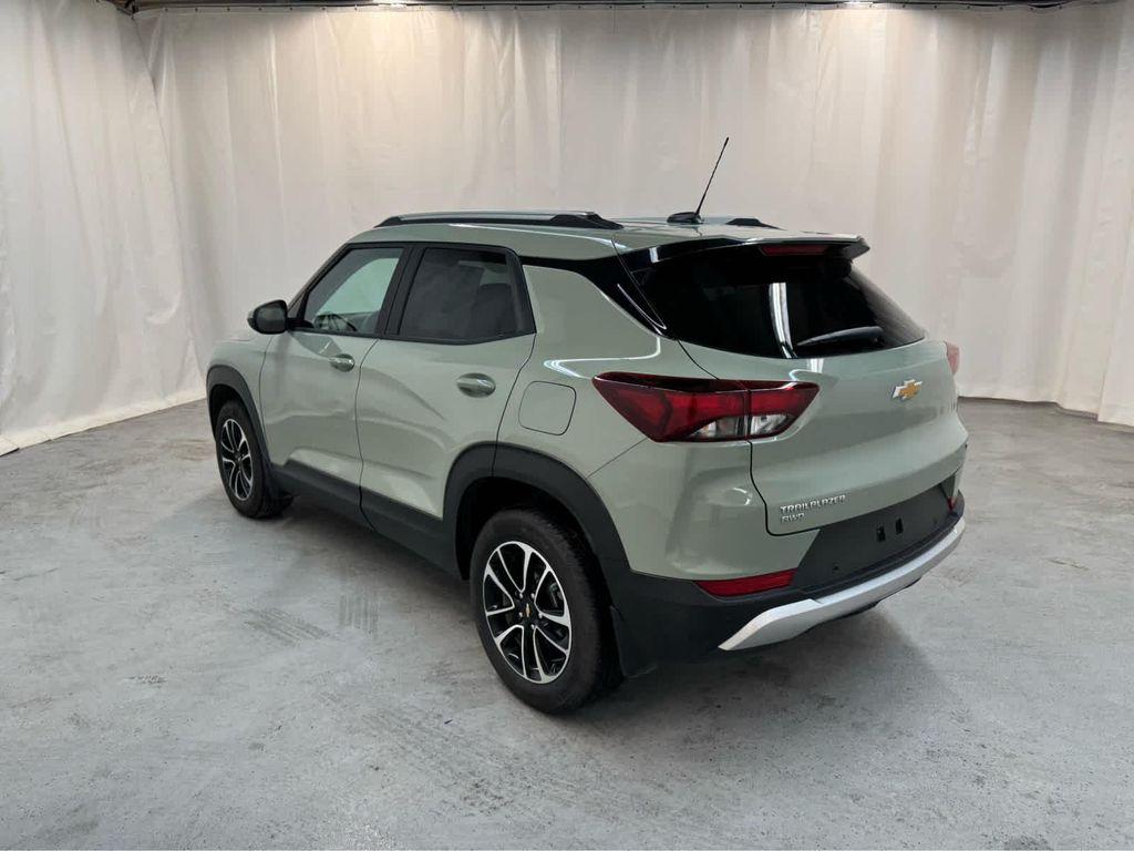used 2025 Chevrolet TrailBlazer car, priced at $29,999