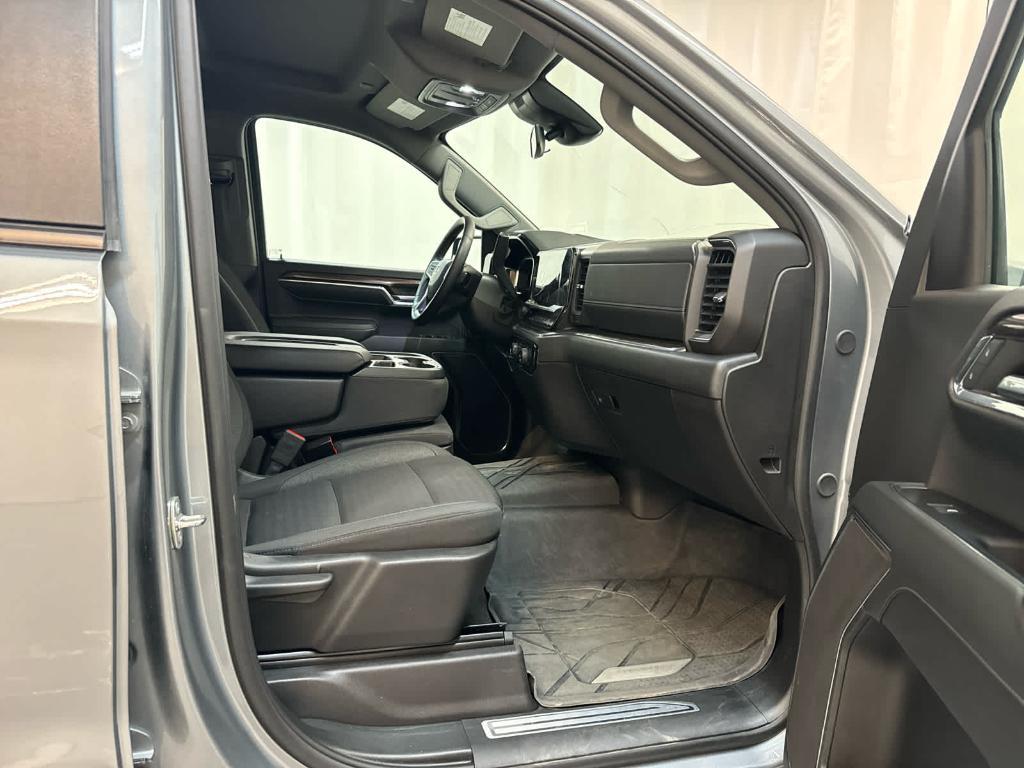used 2024 Chevrolet Silverado 1500 car, priced at $52,999