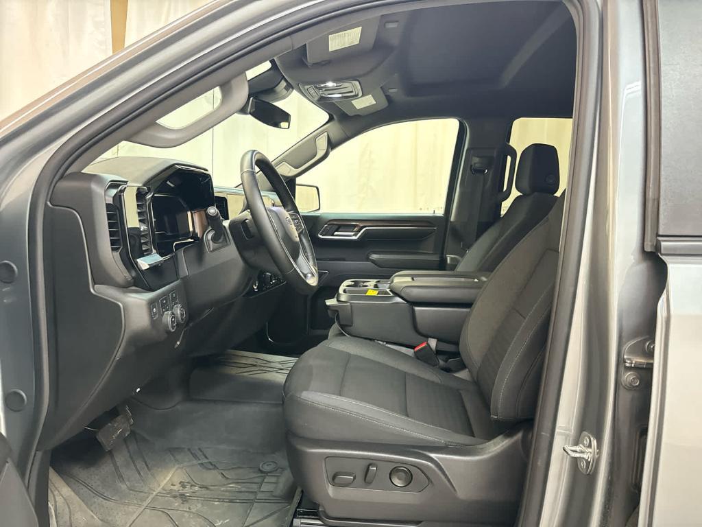 used 2024 Chevrolet Silverado 1500 car, priced at $52,999