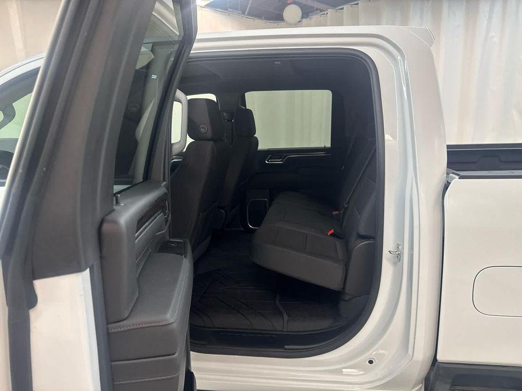 used 2025 Chevrolet Silverado 2500 car, priced at $61,999