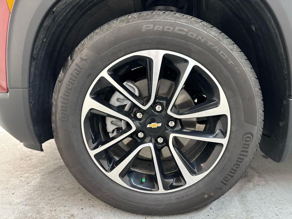 used 2025 Chevrolet TrailBlazer car, priced at $31,999