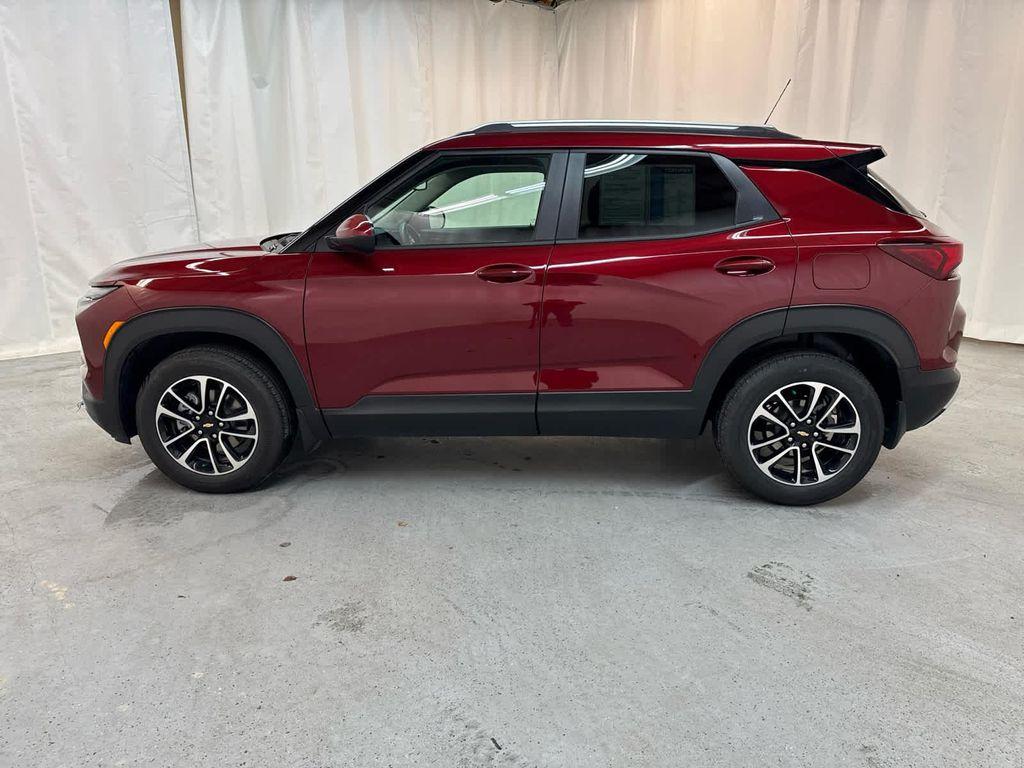 used 2025 Chevrolet TrailBlazer car, priced at $31,999