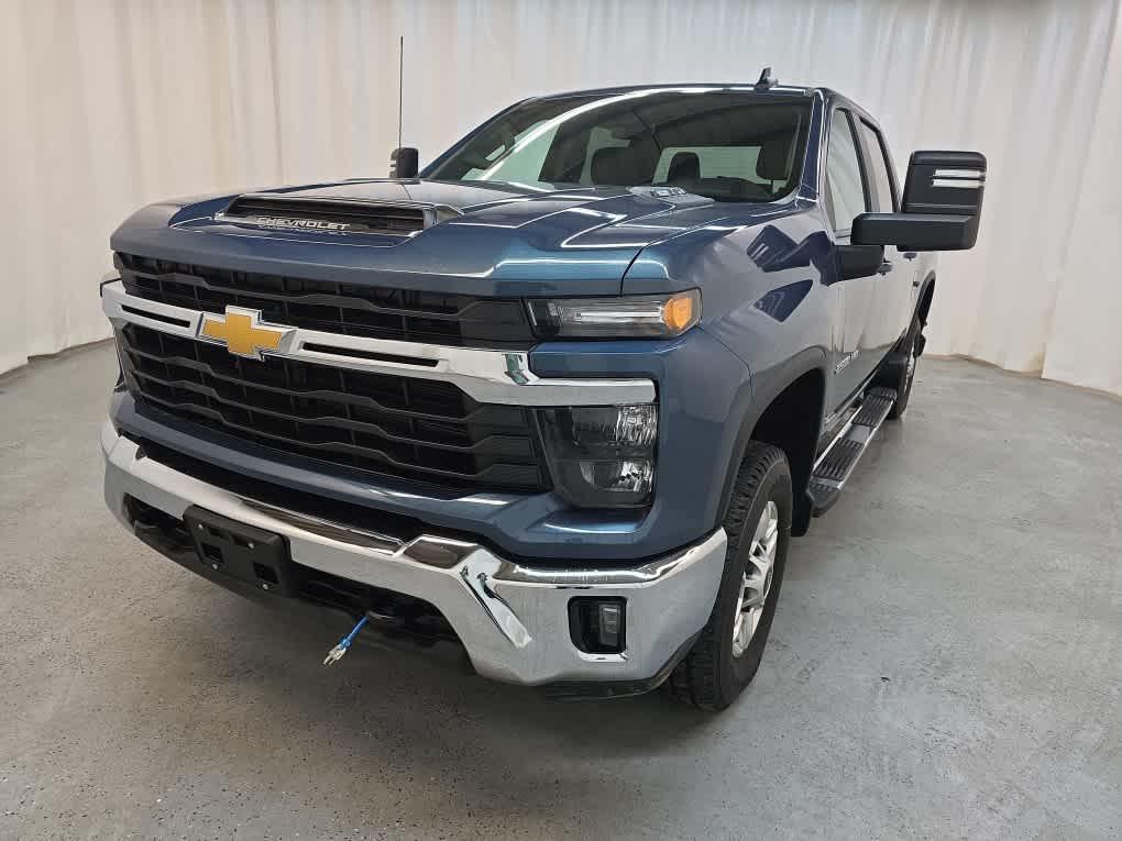 used 2025 Chevrolet Silverado 2500 car, priced at $61,999