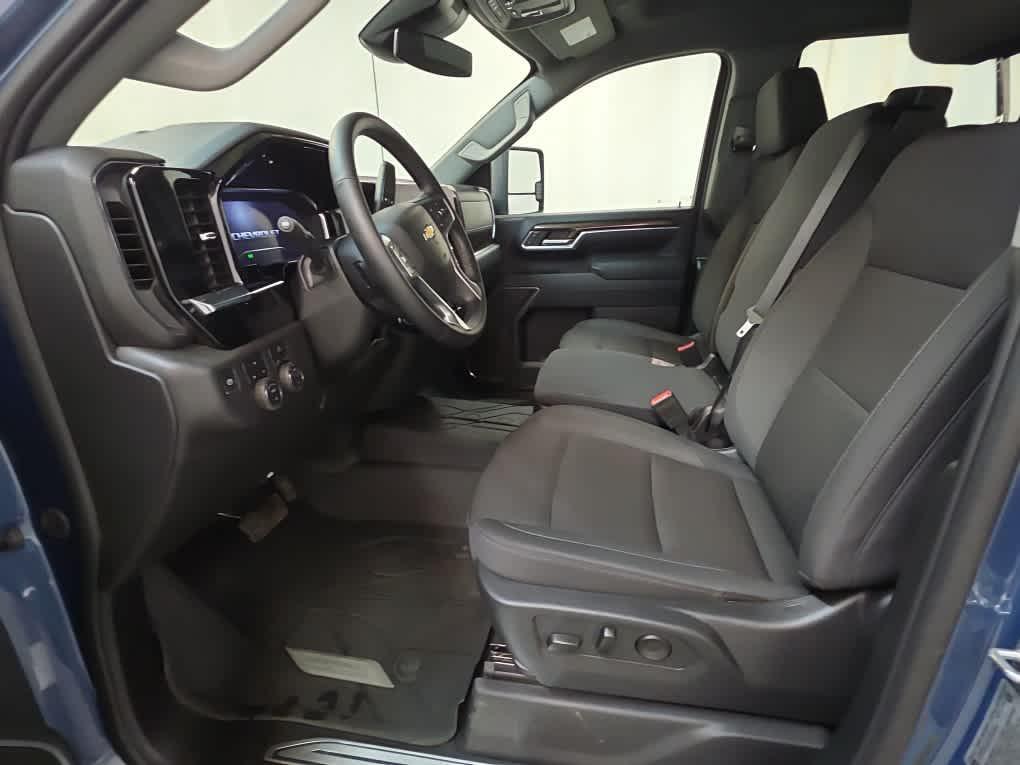 used 2025 Chevrolet Silverado 2500 car, priced at $59,999