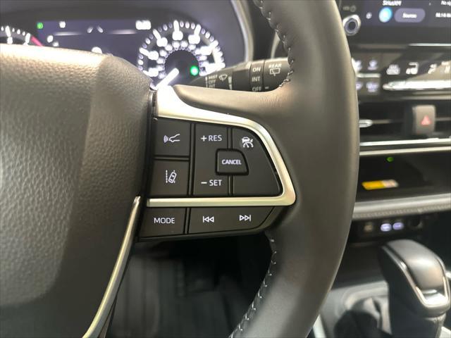 used 2024 Toyota Highlander car, priced at $45,999
