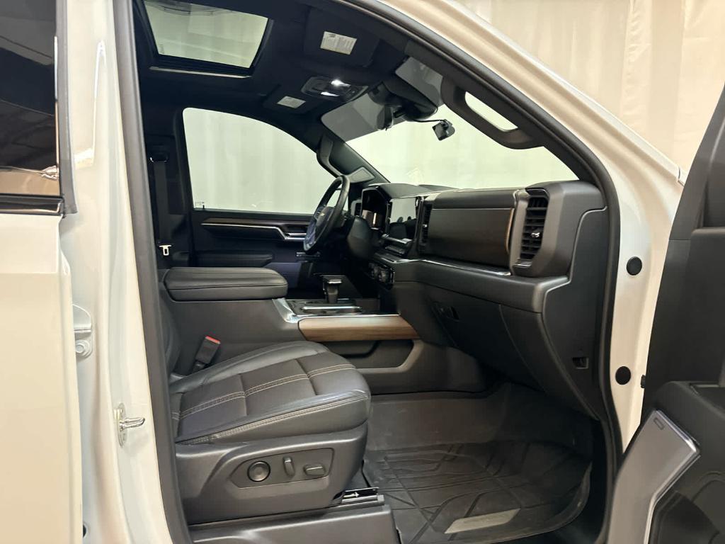 used 2024 Chevrolet Silverado 1500 car, priced at $65,999