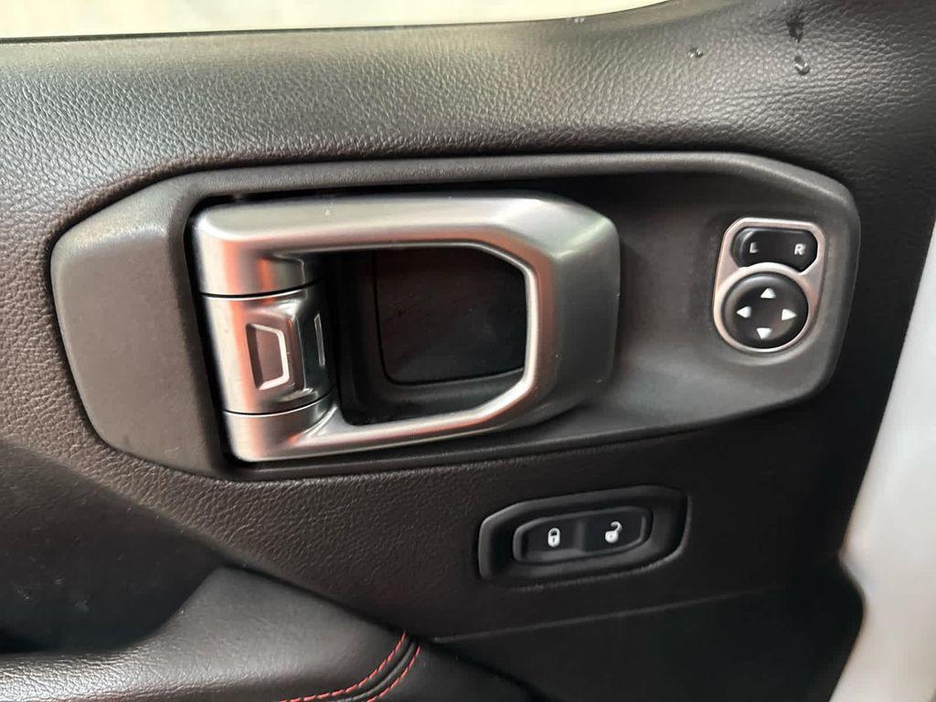 used 2019 Jeep Wrangler Unlimited car, priced at $37,999