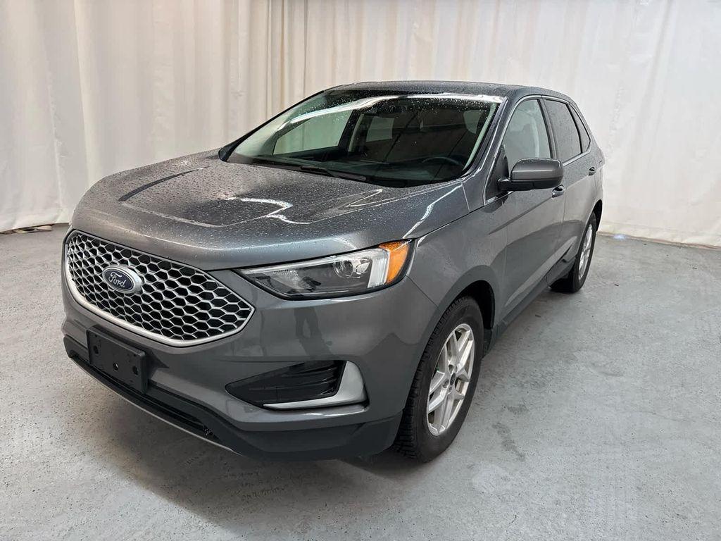 used 2024 Ford Edge car, priced at $28,999