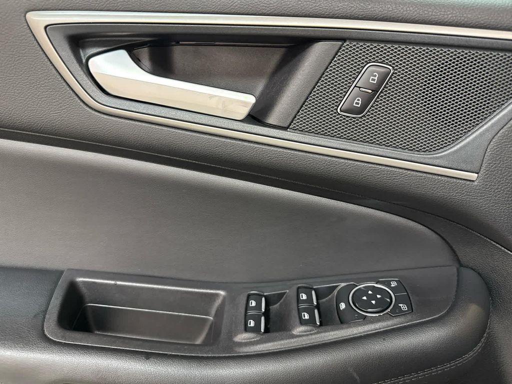 used 2024 Ford Edge car, priced at $24,999