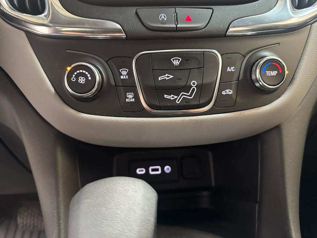 used 2024 Chevrolet Equinox car, priced at $26,999