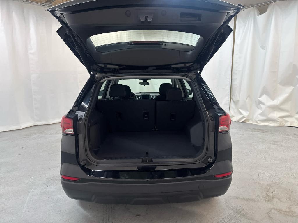 used 2024 Chevrolet Equinox car, priced at $26,999