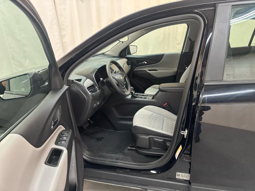 used 2024 Chevrolet Equinox car, priced at $26,999