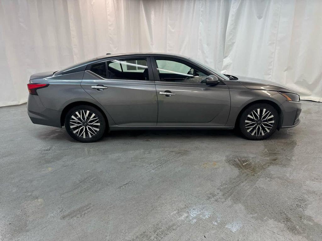 used 2023 Nissan Altima car, priced at $26,999