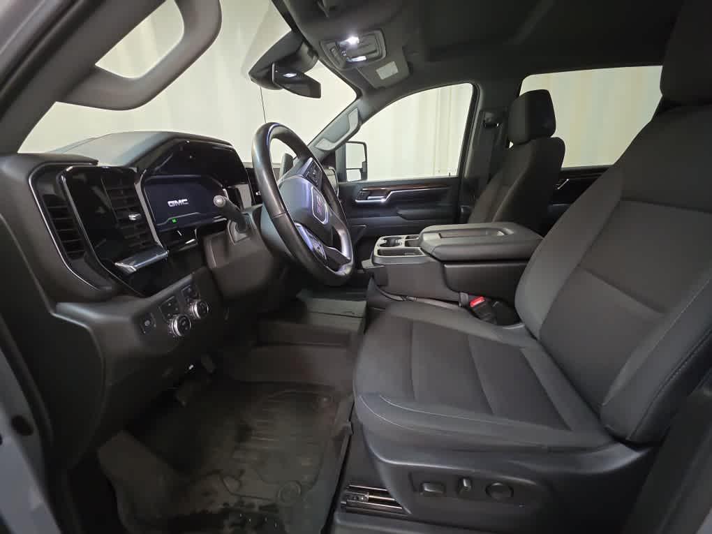 used 2024 GMC Sierra 2500 car, priced at $55,999