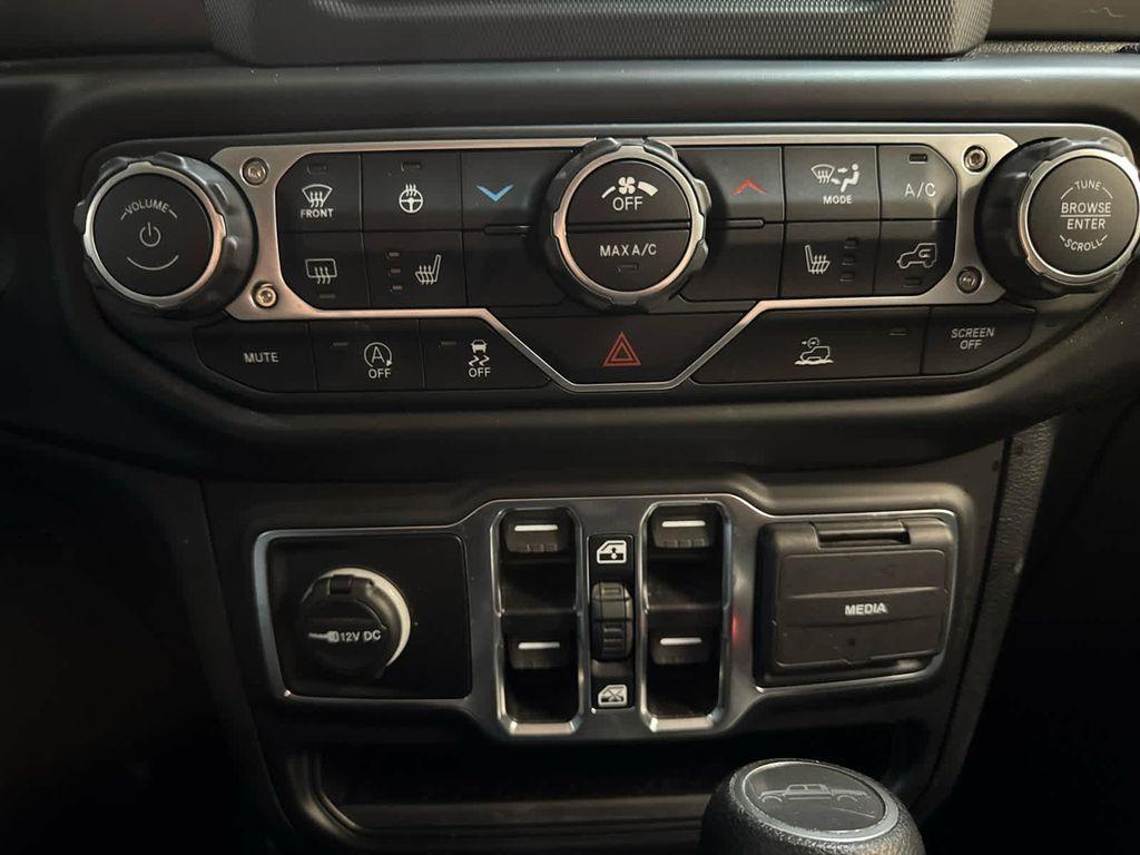 used 2022 Jeep Gladiator car, priced at $39,999