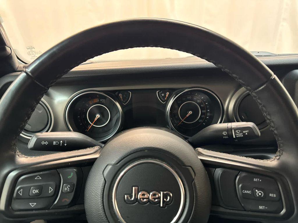 used 2022 Jeep Gladiator car, priced at $39,999