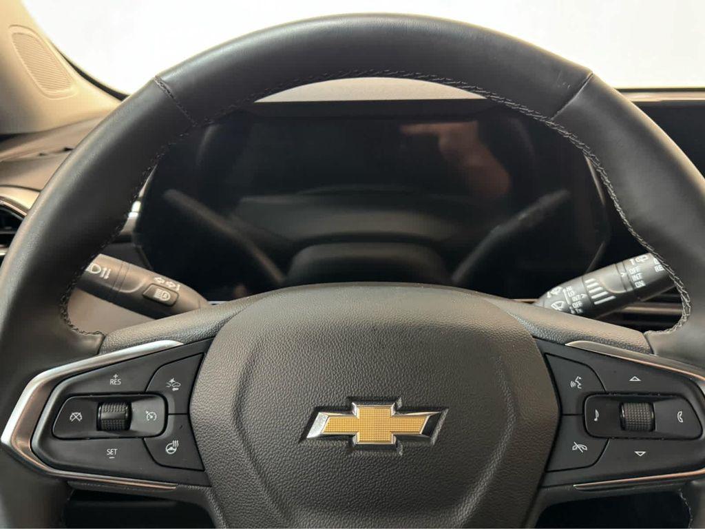 used 2025 Chevrolet TrailBlazer car, priced at $29,999