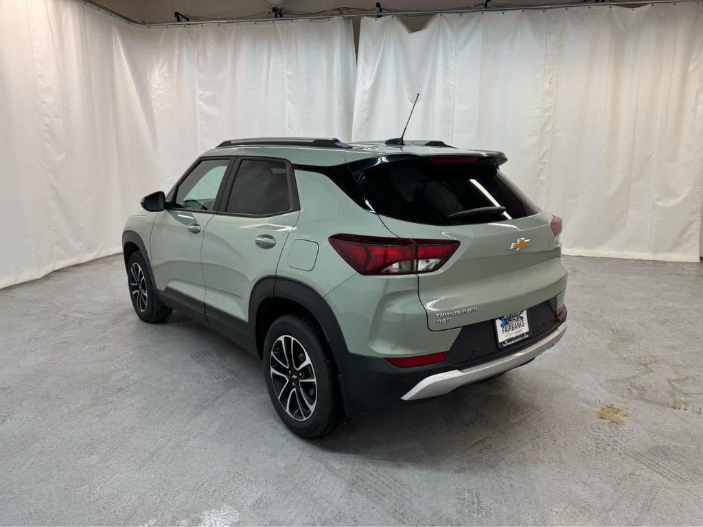 used 2025 Chevrolet TrailBlazer car, priced at $29,999