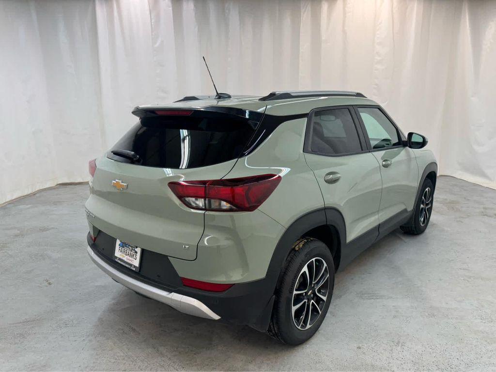 used 2025 Chevrolet TrailBlazer car, priced at $29,999