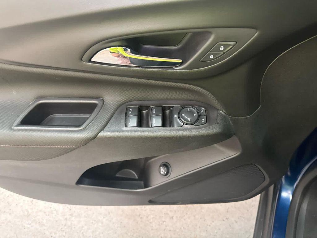 used 2022 Chevrolet Equinox car, priced at $28,999