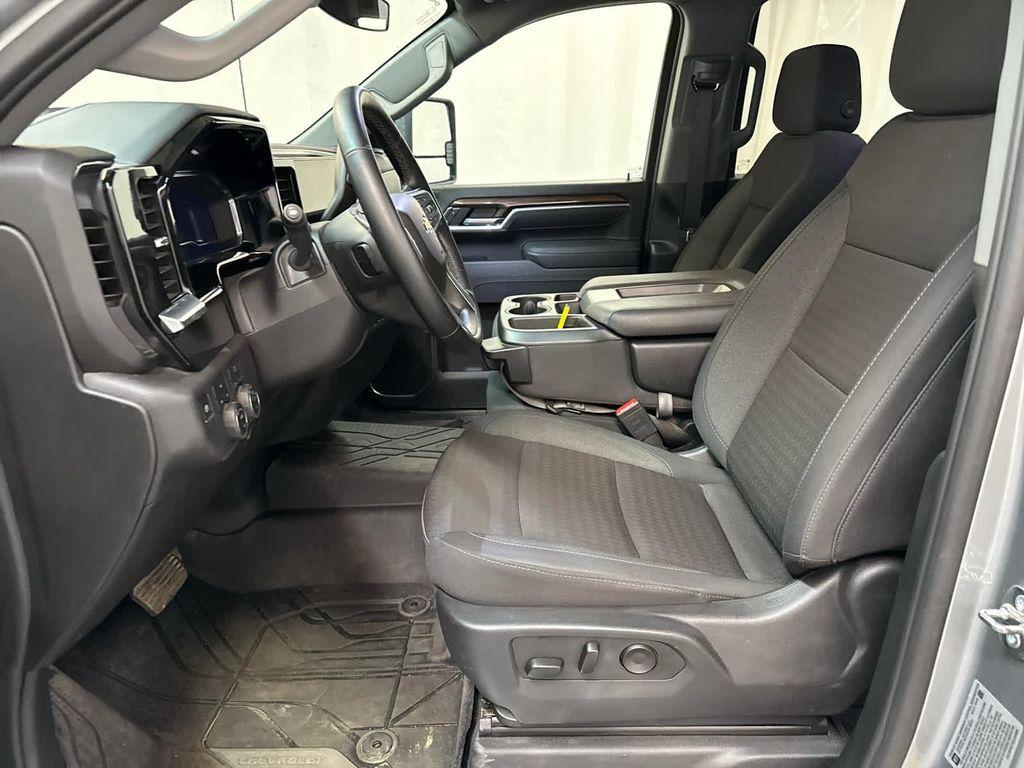 used 2025 Chevrolet Silverado 2500 car, priced at $61,999