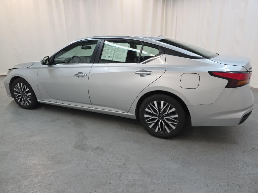 used 2023 Nissan Altima car, priced at $26,999