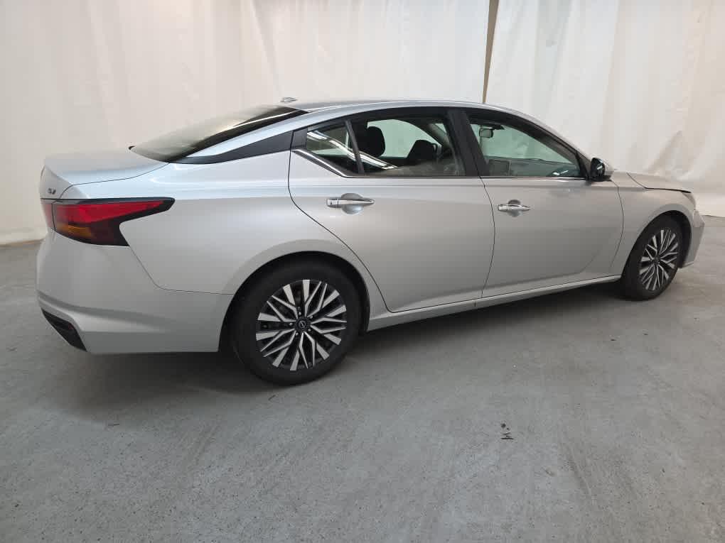 used 2023 Nissan Altima car, priced at $26,999