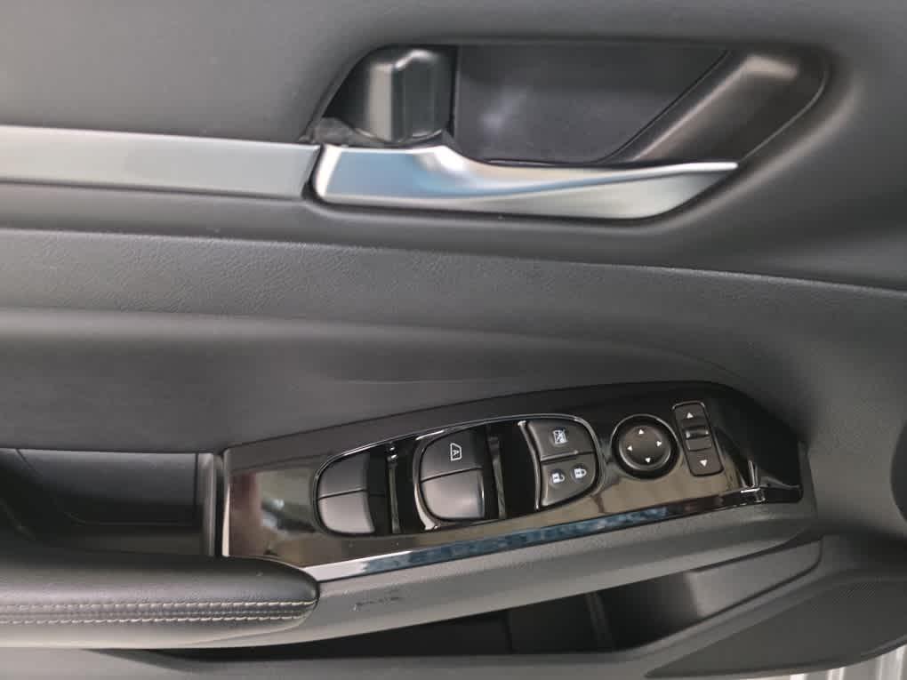 used 2023 Nissan Altima car, priced at $26,999