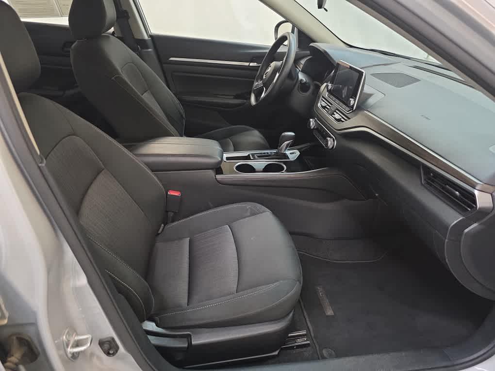 used 2023 Nissan Altima car, priced at $26,999