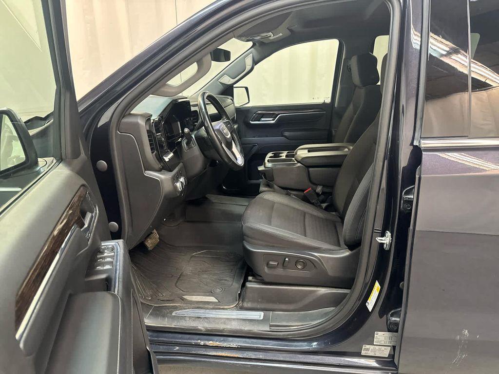 used 2023 GMC Sierra 1500 car, priced at $40,999