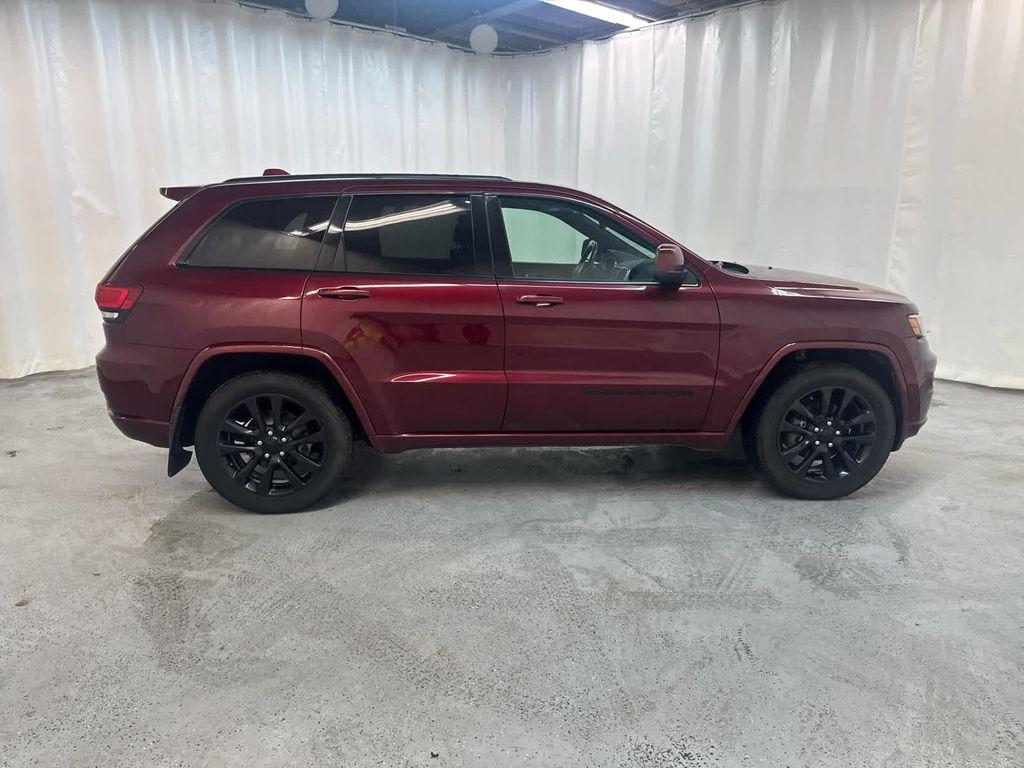 used 2017 Jeep Grand Cherokee car, priced at $17,999