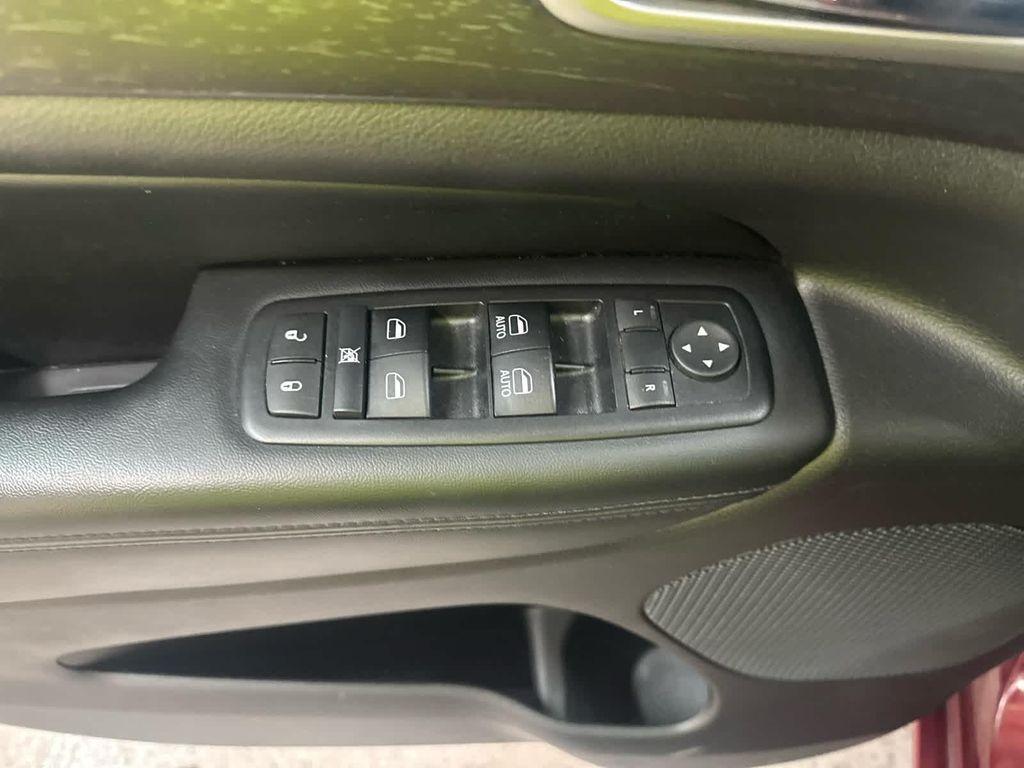 used 2017 Jeep Grand Cherokee car, priced at $17,999