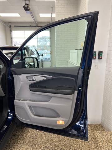used 2022 Honda Ridgeline car, priced at $37,750