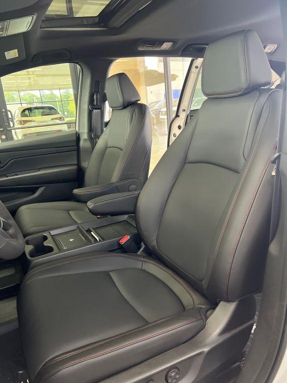 new 2026 Honda Odyssey car, priced at $45,845