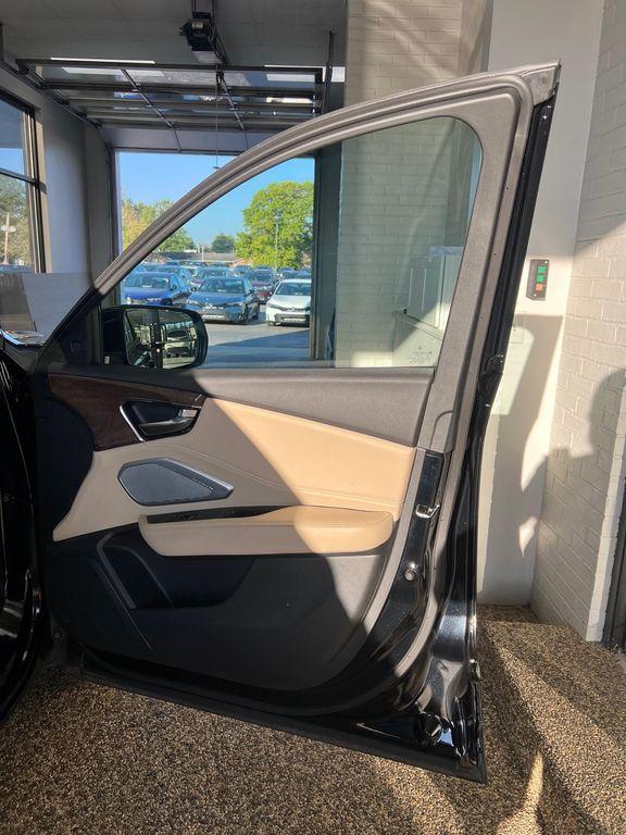 used 2023 Acura RDX car, priced at $41,995