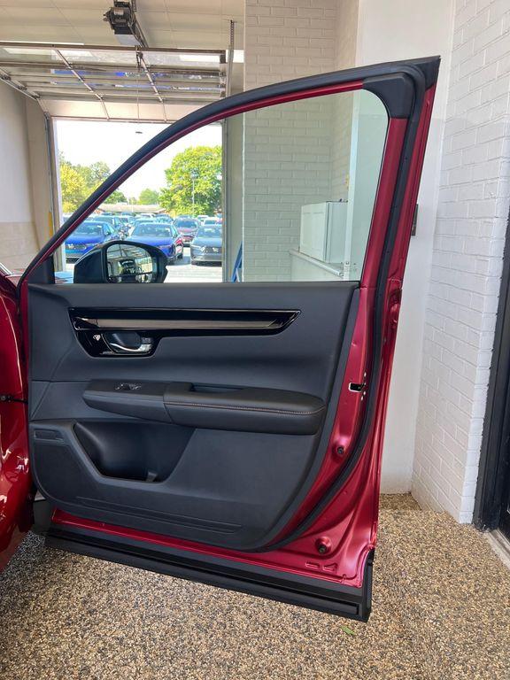new 2026 Honda CR-V Hybrid car, priced at $44,155