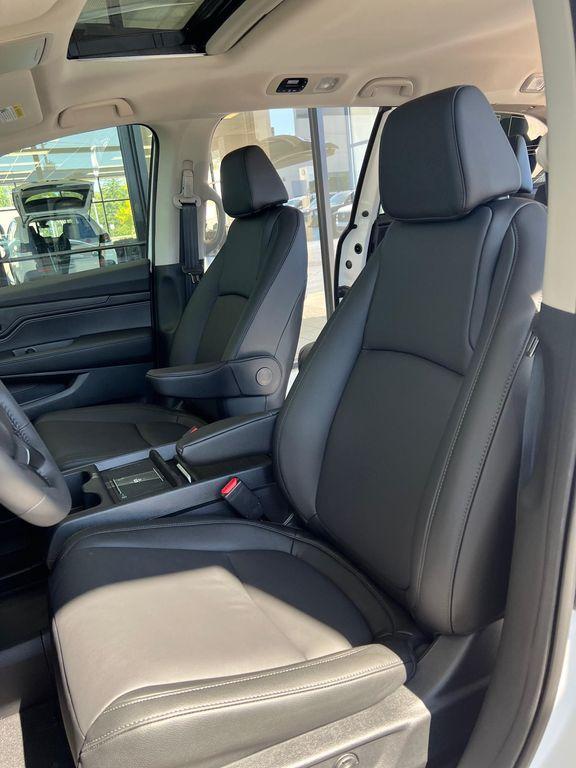 new 2026 Honda Odyssey car, priced at $45,775