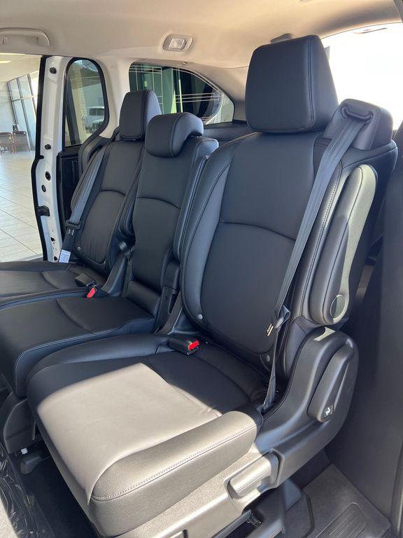 new 2026 Honda Odyssey car, priced at $45,775