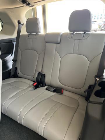 new 2025 Honda Pilot car, priced at $49,705