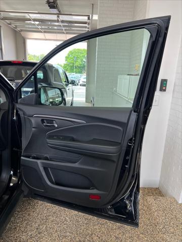 used 2022 Honda Pilot car, priced at $34,500