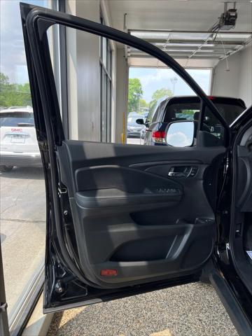 used 2022 Honda Pilot car, priced at $34,500