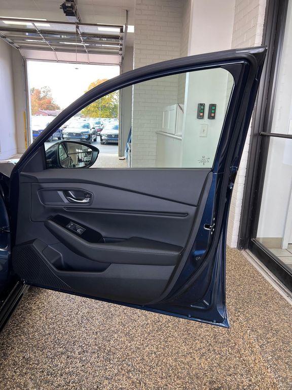 new 2025 Honda Accord Hybrid car, priced at $40,495
