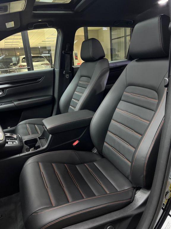 new 2026 Honda CR-V Hybrid car, priced at $41,675