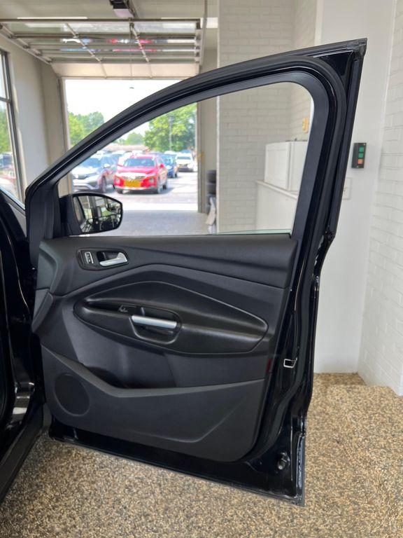 used 2014 Ford Escape car, priced at $13,750