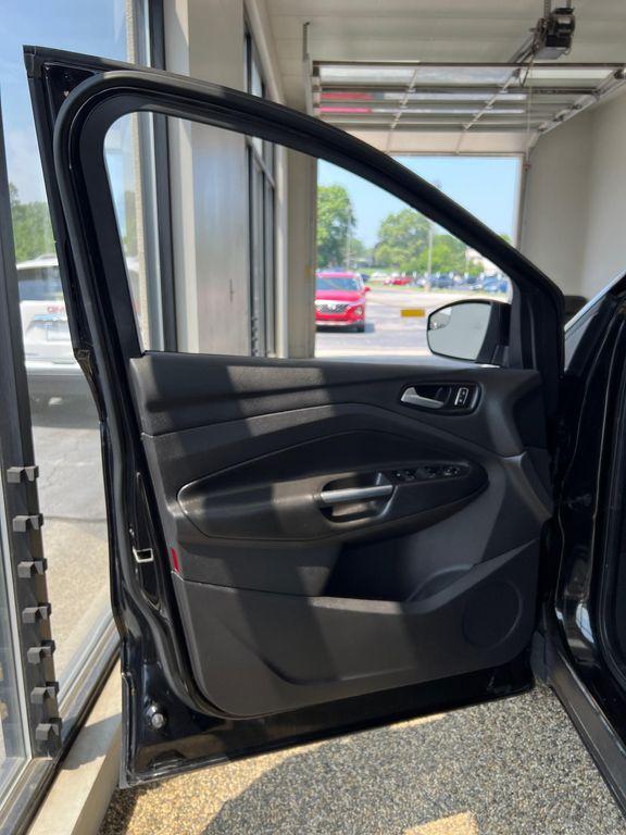 used 2014 Ford Escape car, priced at $13,750