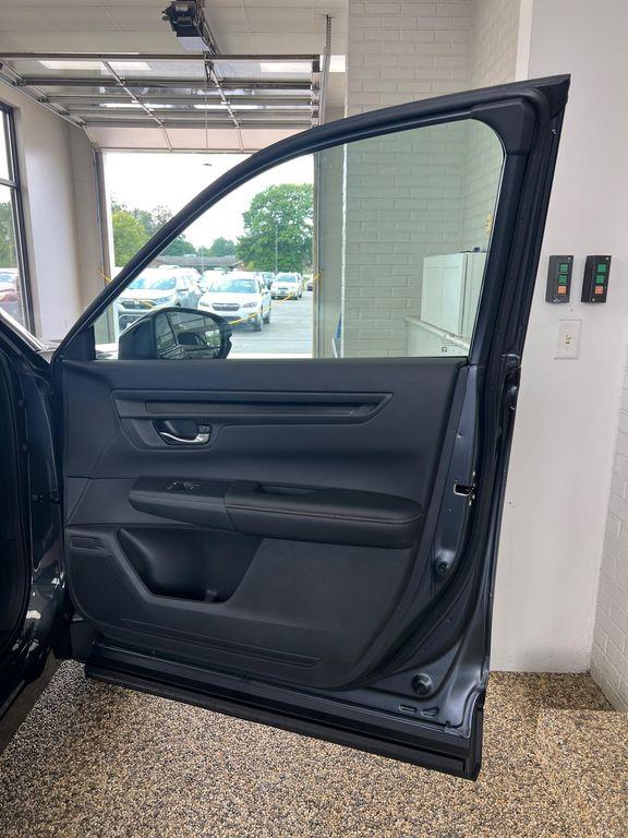 new 2026 Honda CR-V Hybrid car, priced at $41,620